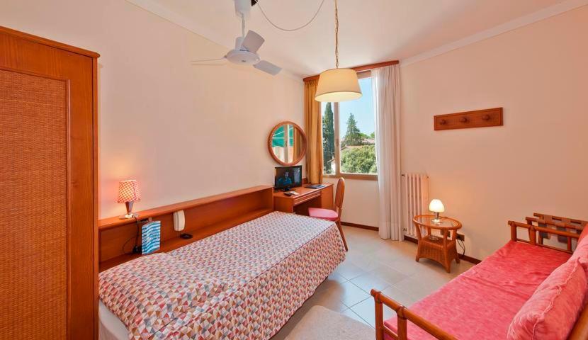 Hotel Gabbiano - Garda Lake Collection Ngoại thất bức ảnh