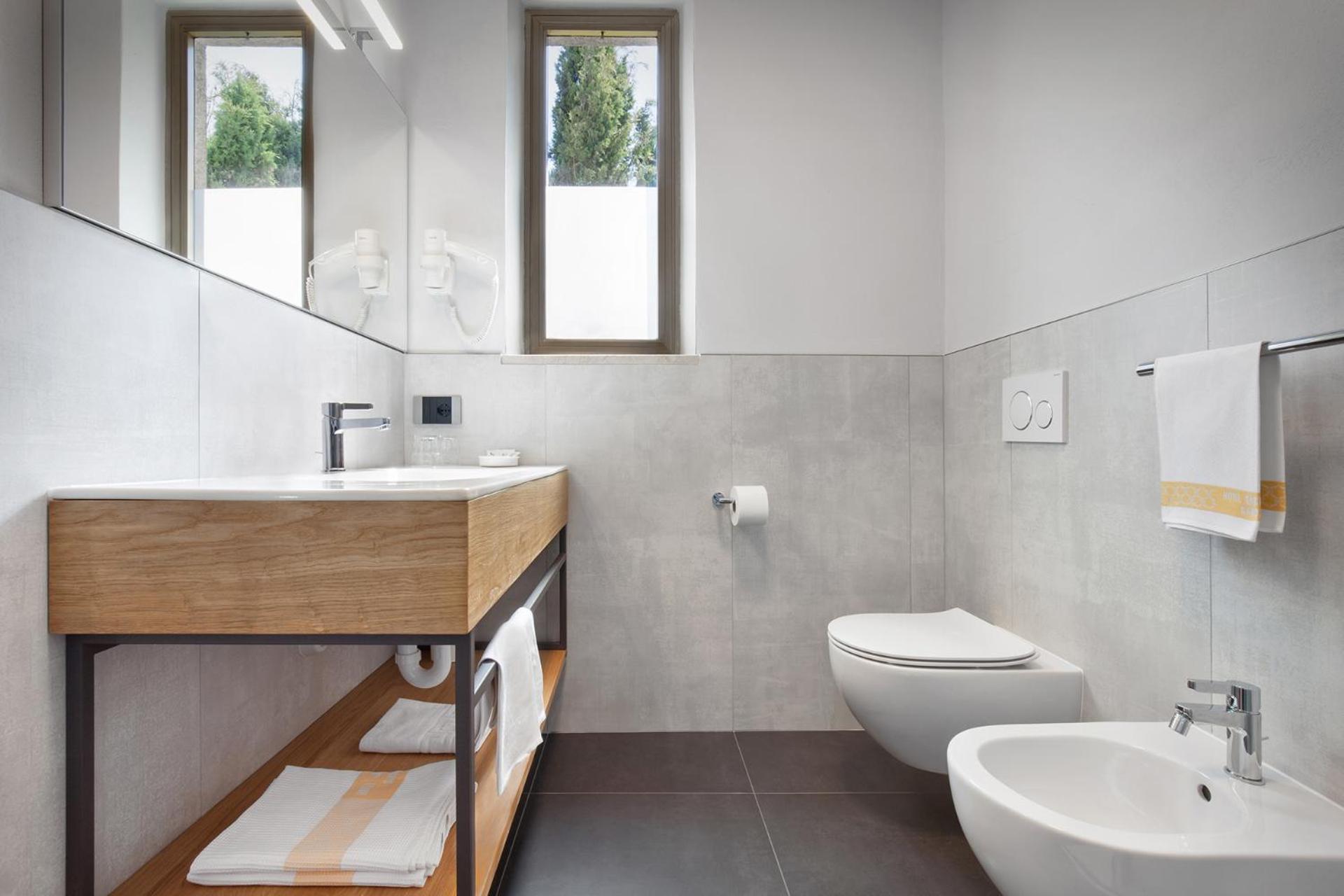 Hotel Gabbiano - Garda Lake Collection Ngoại thất bức ảnh