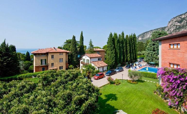 Hotel Gabbiano - Garda Lake Collection Ngoại thất bức ảnh